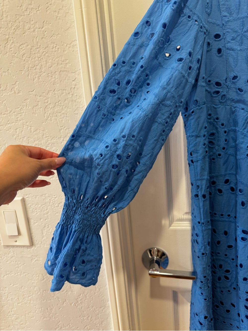 Dokotoo Cobalt Blue Eyelet Boho Peasant Mini Dress Sz M - Picture 6 of 8